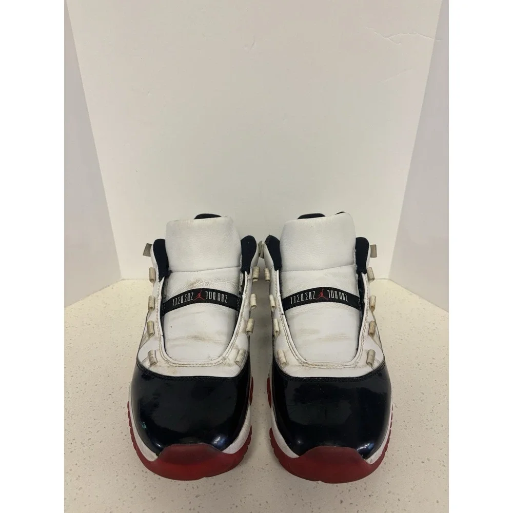 Air Jordan 11 Retro Bred Low Size 8.5 Basketball Sneakers